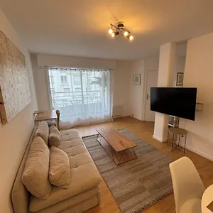  Appartement F2 Lumineux Au Coeur Du Vieux