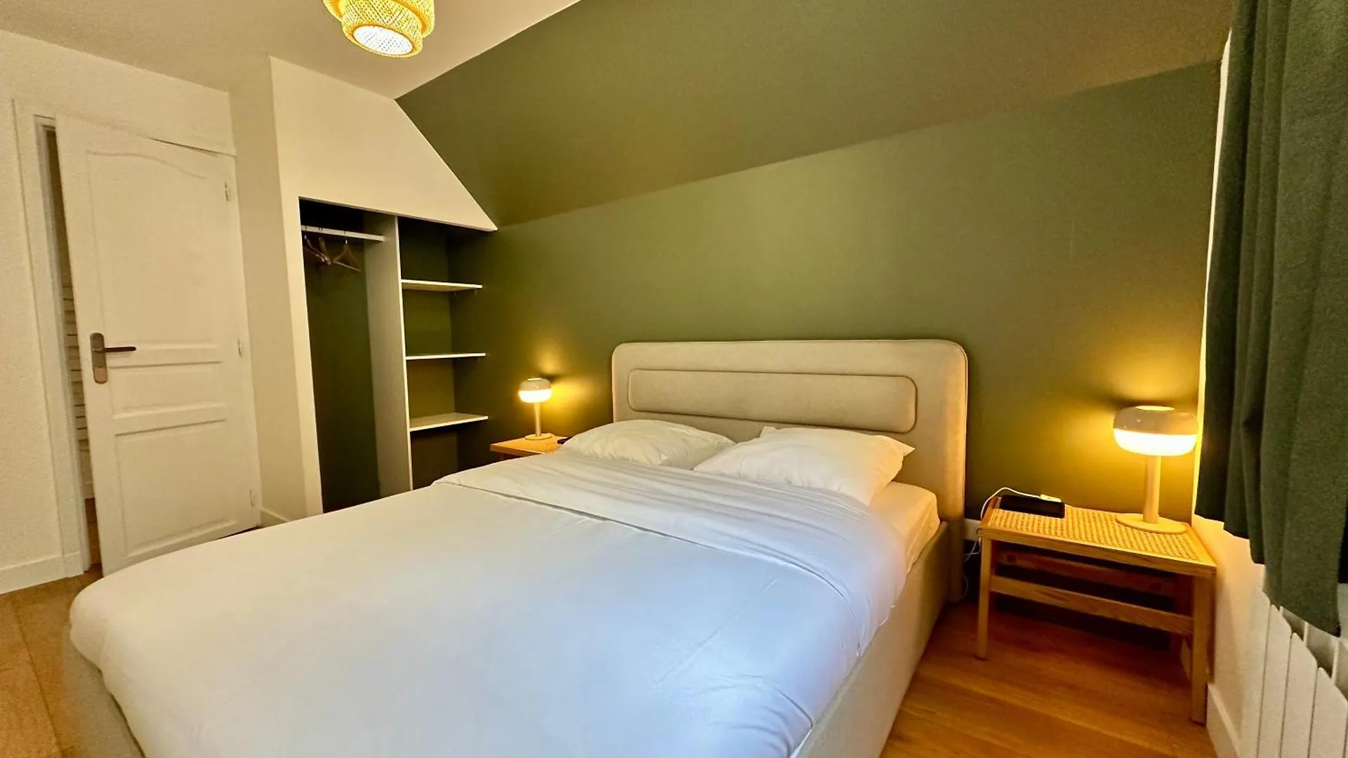 ליל My Little Home - Le Liberte 47 0*,  צרפת